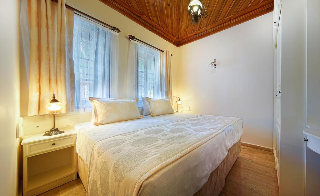 Minyon Hotel Antalya Buitenkant foto