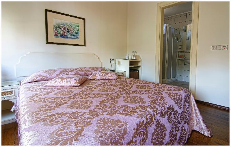 Minyon Hotel Antalya Buitenkant foto