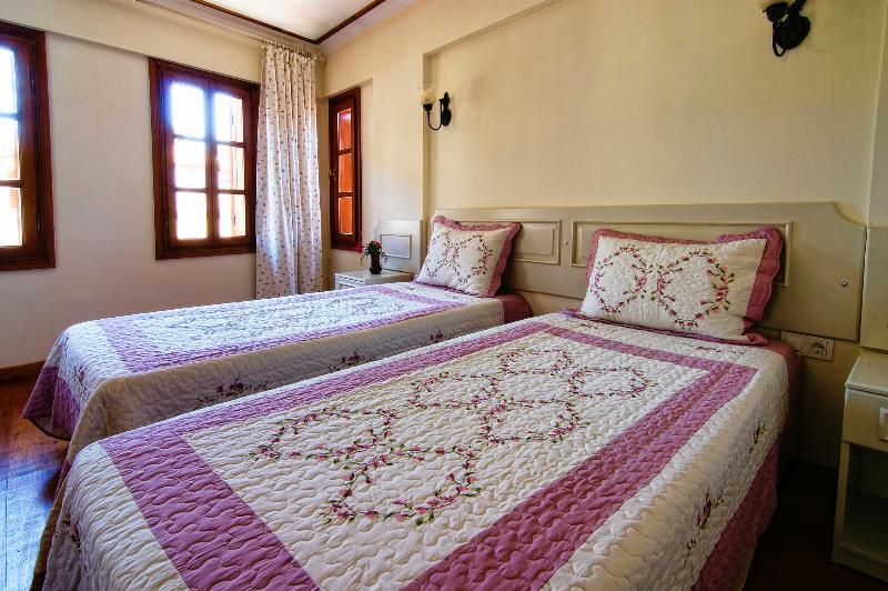 Minyon Hotel Antalya Buitenkant foto