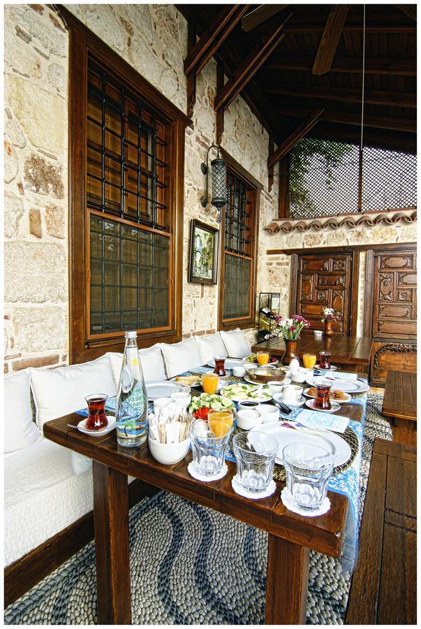 Minyon Hotel Antalya Buitenkant foto