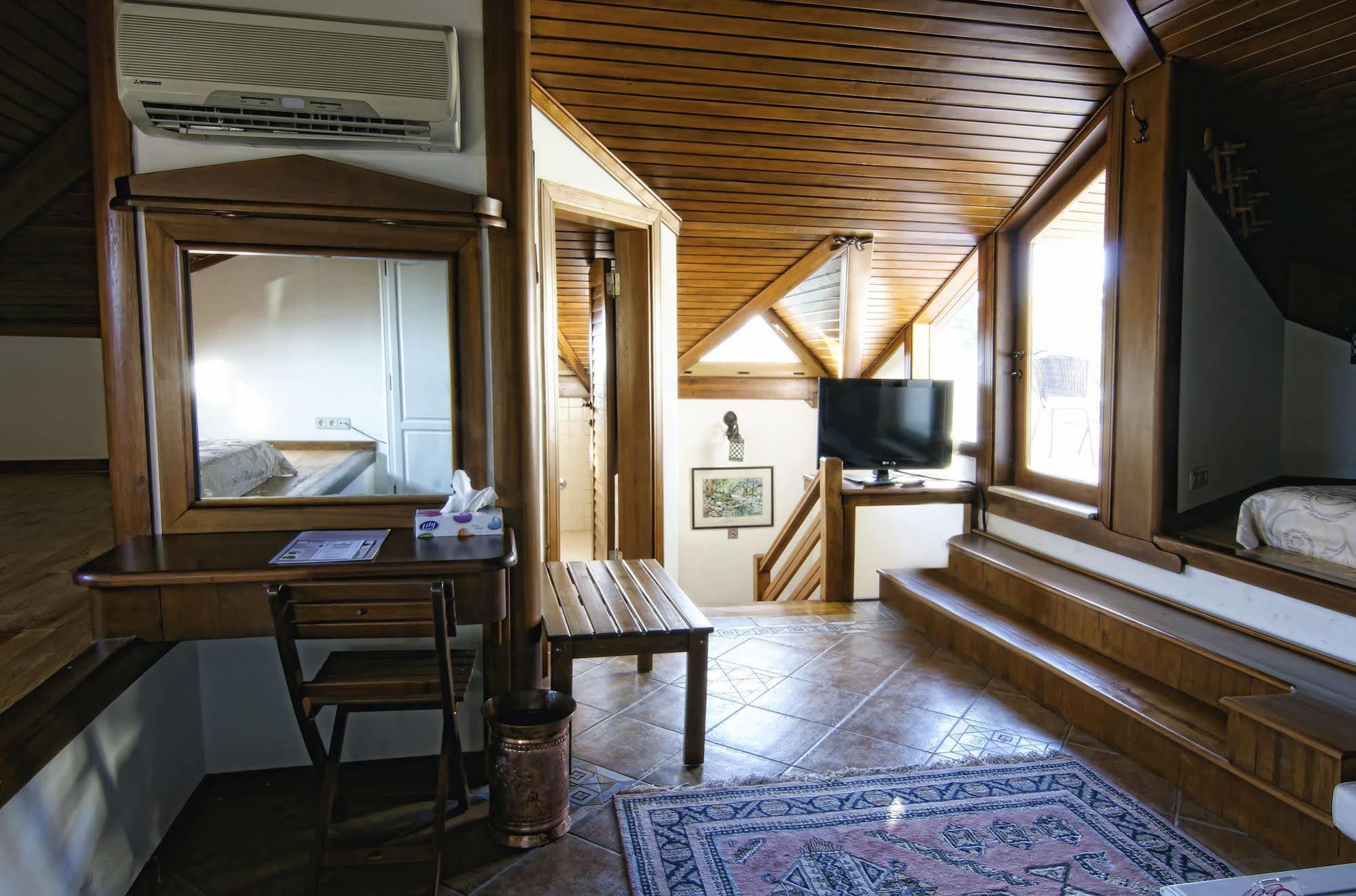 Minyon Hotel Antalya Buitenkant foto